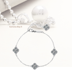 צמיד תלתן אפריל מעבדה